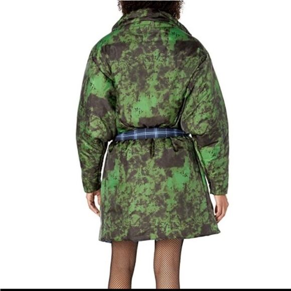 Limited Edition Making The Cut Episode 5 Rinat's Reversible Wrap Coat. - Picture 6 of 12